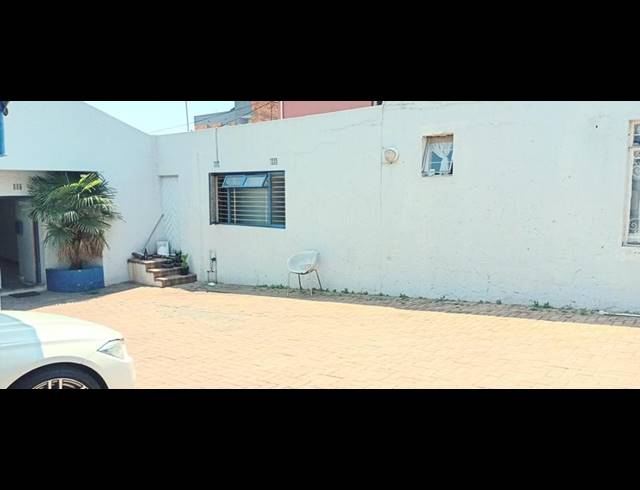 10 BEDROOM HOUSE FOR SALE IN ORANGE GROVE